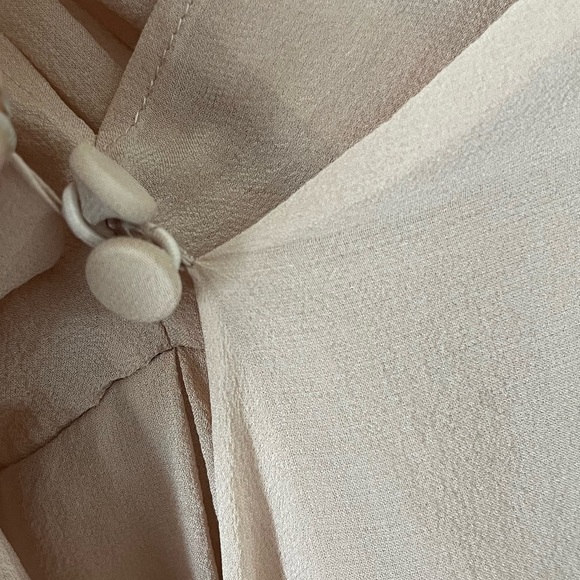 Alice + Olivia Ruffled Layered Lightweight Pink Plus 100 % Silk Blouse Size M - Picture 12 of 13